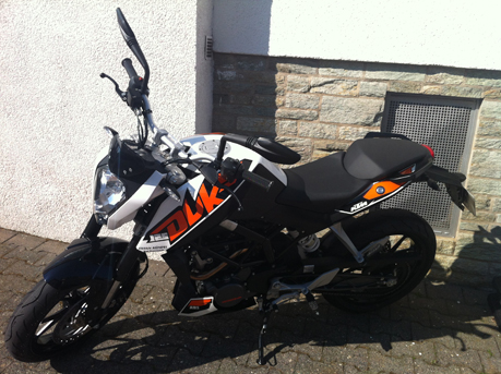 KTM Duke 125 mit ABS